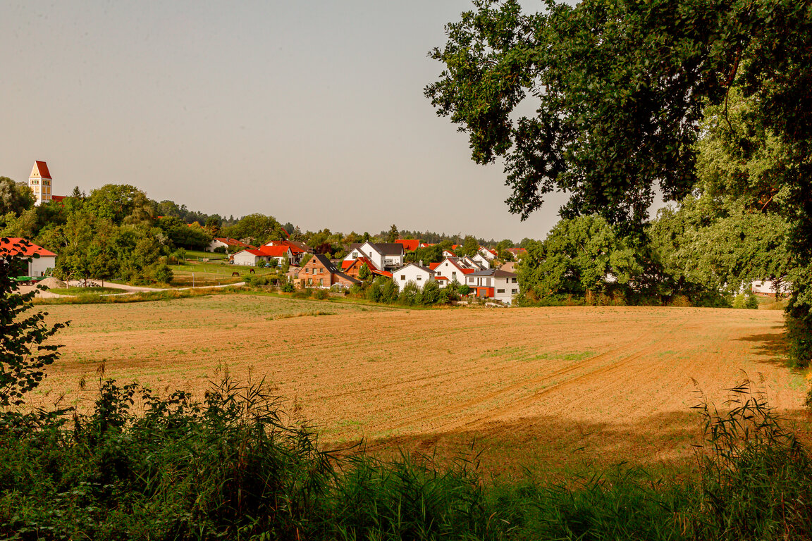 Image: _JA 40801 Kirche, Hohenried Nordost.jpg